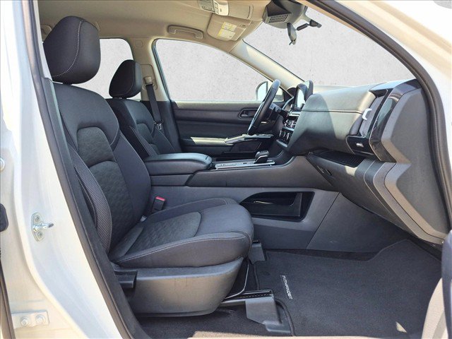 Used 2024 Nissan Pathfinder SV FWD image 21