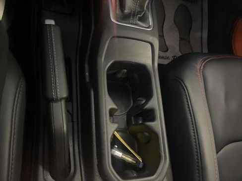 Certified 2025 Jeep Wrangler Unlimited Rubicon image 30