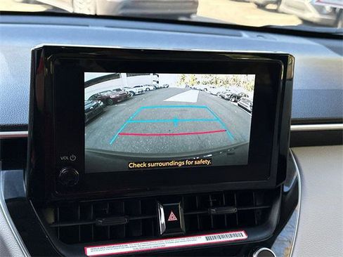 Certified 2024 Toyota Corolla Cross L image 23