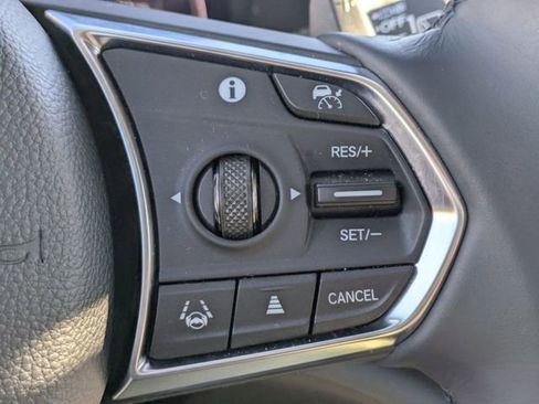 Used 2024 Acura MDX SH-AWD w/ Technology Package image 20