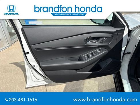 Used 2023 Honda Accord EX-L image 11