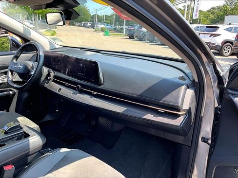 Used 2023 Nissan Ariya FWD image 13