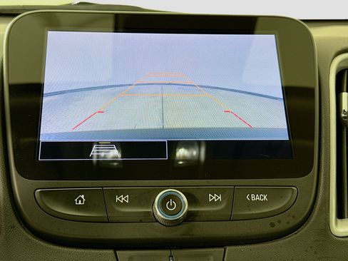 Used 2023 Chevrolet Malibu LS FWD image 16