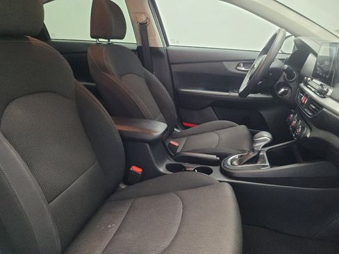 Used 2020 Kia Forte LXS FWD image 21