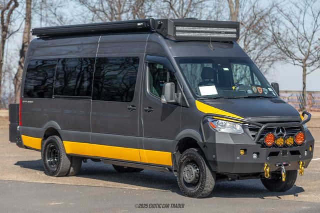 Used 2022 Mercedes-Benz Sprinter 3500 image 12