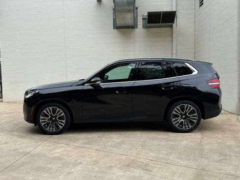 Used 2025 BMW X3 xDrive30i w/ Convenience Package image 5