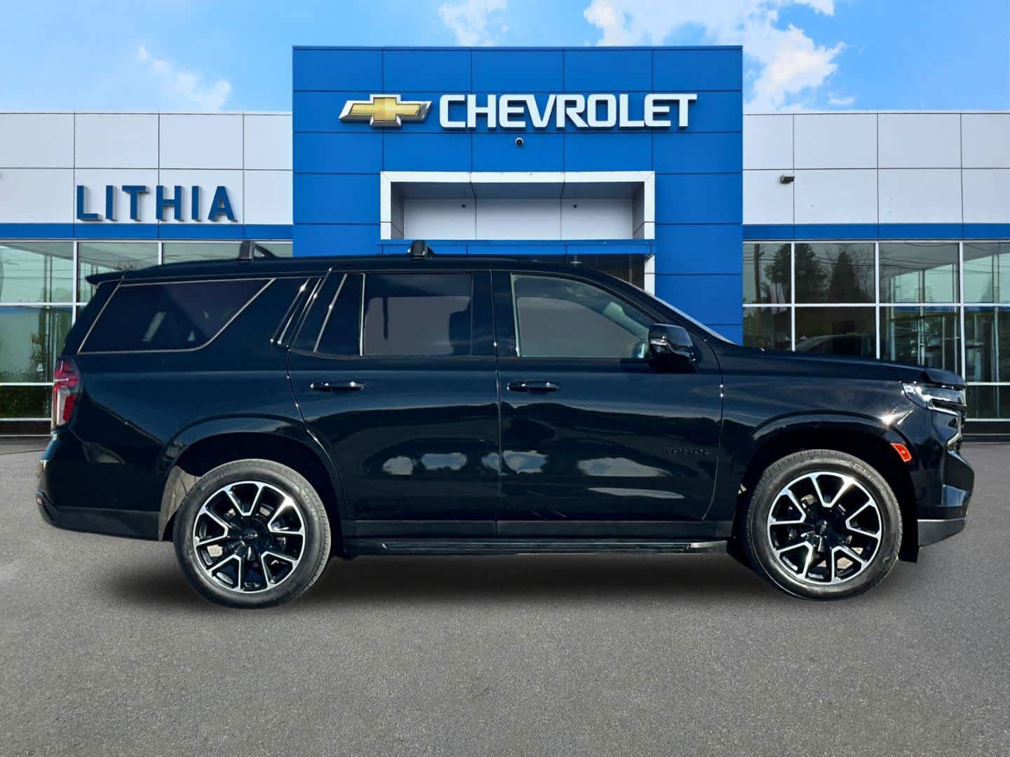 Used 2023 Chevrolet Tahoe RST w/ Luxury Package AWD/4WD image 8