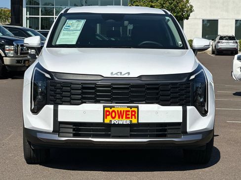 Certified 2026 Kia Sportage LX w/ LX Convenience Package AWD/4WD image 9