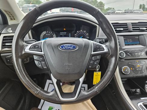 Used 2014 Ford Fusion SE w/ Equipment Group 202A FWD image 11