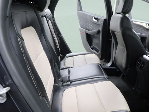 Used 2021 Ford Escape Titanium w/ Titanium Elite Package image 28