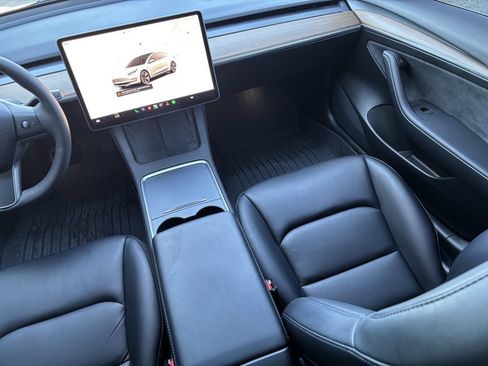 Used 2022 Tesla Model 3 Long Range AWD/4WD image 19