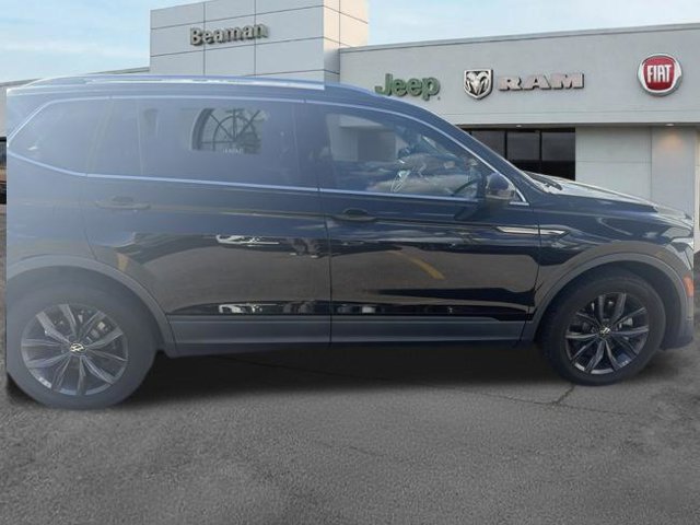 Used 2022 Volkswagen Tiguan SE FWD image 4