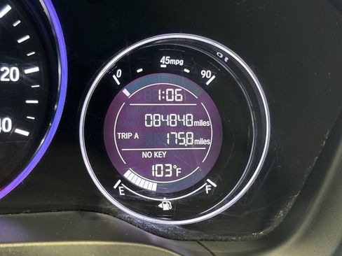 Used 2018 Honda HR-V EX image 35
