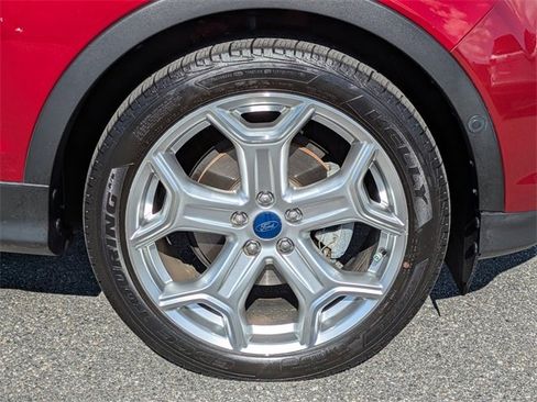 Certified 2017 Ford Escape Titanium w/ Equipment Group 301A image 11