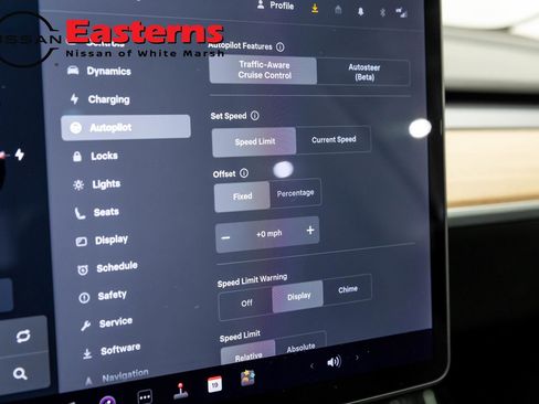 Used 2018 Tesla Model 3 Long Range image 16