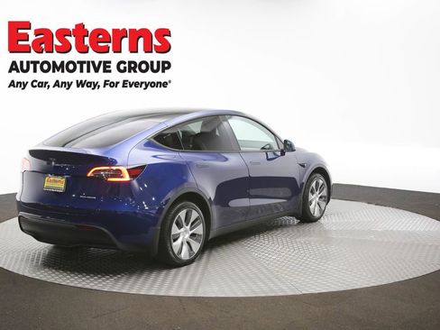 Used 2021 Tesla Model Y Long Range image 41