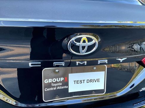 Used 2024 Toyota Camry XLE image 30