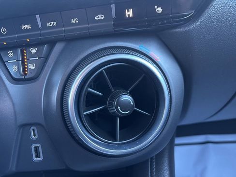 Certified 2020 Chevrolet Blazer LT w/ Sound & Technology Package image 27