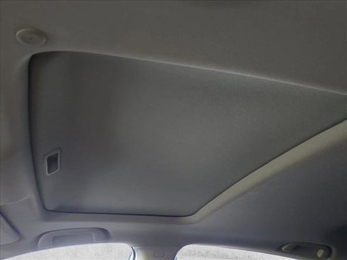 Used 2018 Honda Accord Touring image 15