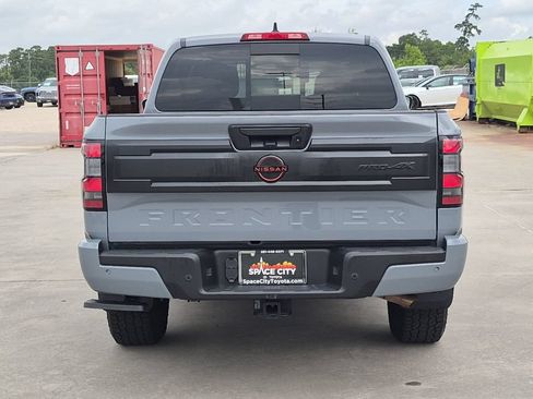 Used 2026 Nissan Frontier PRO-4X w/ Tow Package AWD/4WD image 5