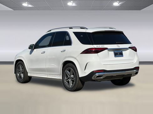 Used 2025 Mercedes-Benz GLE 580 4MATIC image 3