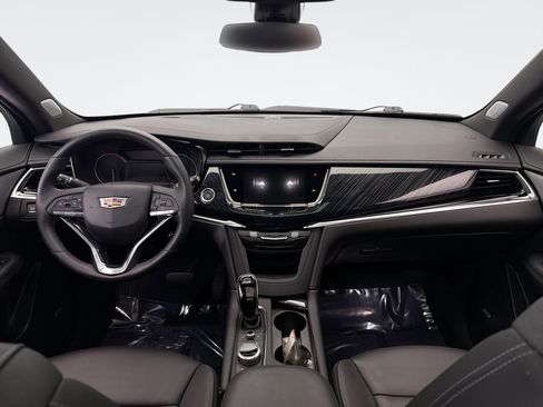 Used 2024 Cadillac XT6 Premium Luxury AWD/4WD image 14