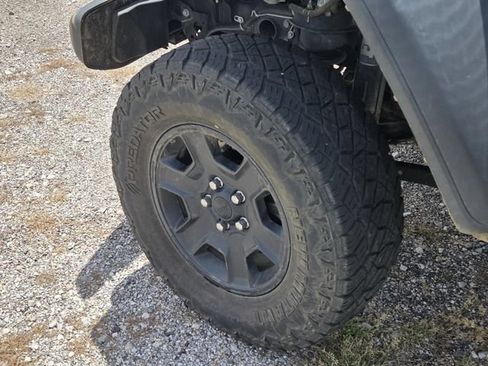 Used 2022 Jeep Gladiator Mojave w/ LED Lighting Group AWD/4WD image 5