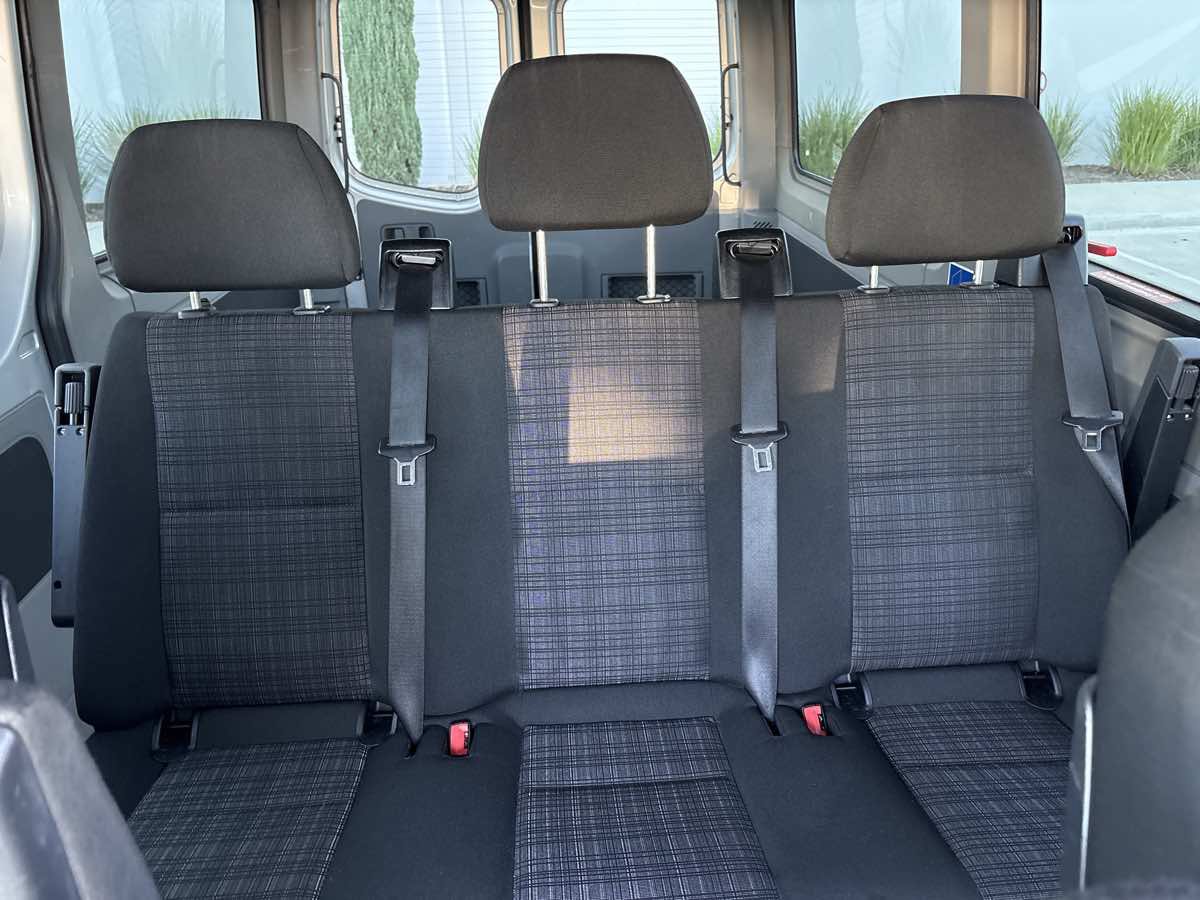 Used 2016 Mercedes-Benz Sprinter 2500 image 21