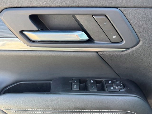 Used 2026 GMC Terrain Elevation w/ Black Edition FWD image 9