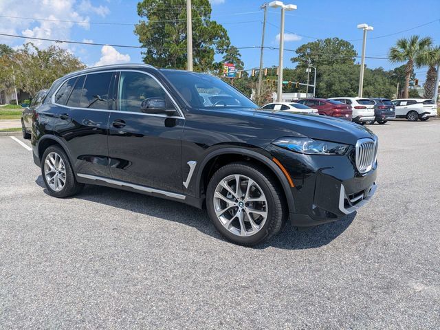 Used 2026 BMW X5 xDrive40i w/ Climate Comfort Package AWD/4WD image 3