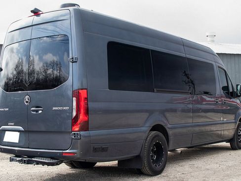 Used 2020 Mercedes-Benz Sprinter 3500 image 8