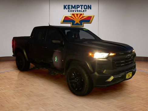 Used 2024 Chevrolet Colorado Trail Boss image 8