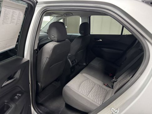 Used 2018 Chevrolet Equinox LT AWD/4WD image 13