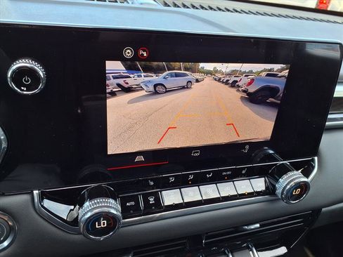 New 2026 GMC Canyon Elevation w/ Convenience Package image 4