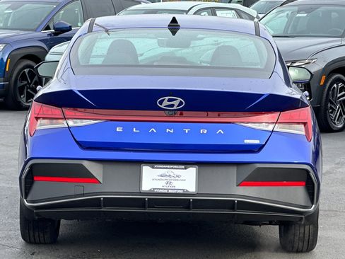 New 2026 Hyundai Elantra Blue image 5