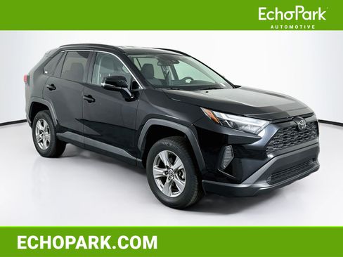 Used 2025 Toyota RAV4 XLE FWD image 1