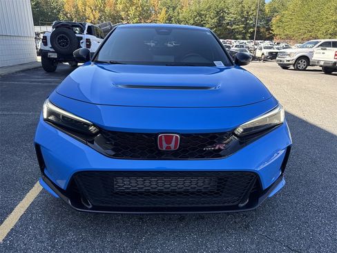 Used 2023 Honda Civic Type R image 2