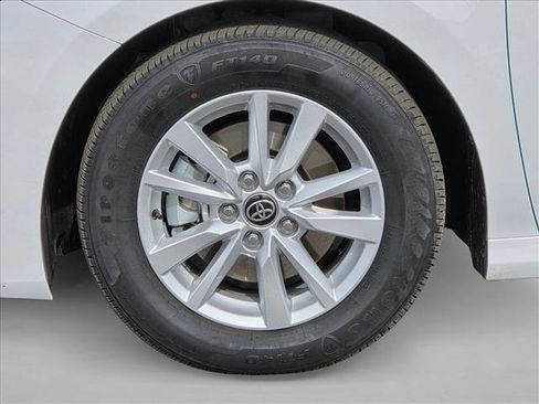 Used 2025 Toyota Camry LE image 23