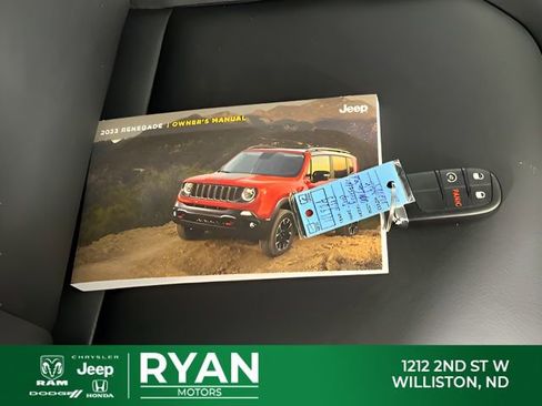 Used 2023 Jeep Renegade Limited AWD/4WD image 15