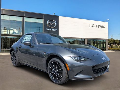 New 2026 MAZDA MX-5 Miata RF Grand Touring RWD image 1