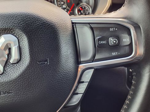Used 2024 RAM 1500 Laramie AWD/4WD image 19