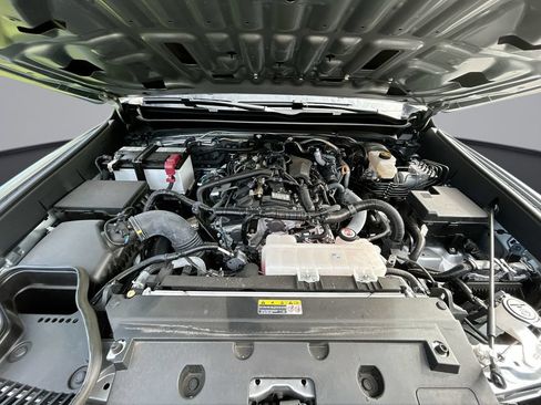 Certified 2025 Toyota Tacoma TRD Sport w/ TRD Sport Upgrade Package RWD image 34