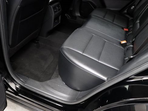 Used 2022 Nissan Rogue SV w/ SV Premium Package image 26