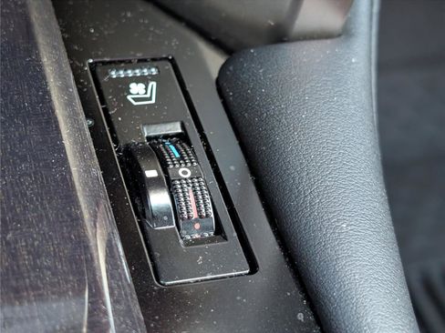 Used 2021 Lexus GX 460 Premium image 28