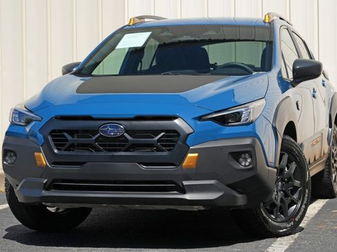 Used 2026 Subaru Crosstrek 2.5i Wilderness w/ Crosstrek Mirror Package AWD/4WD image 3