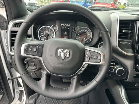 Used 2025 RAM 1500 Big Horn AWD/4WD image 12