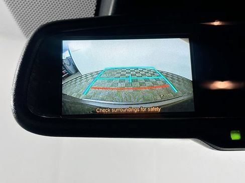 Used 2018 Toyota C-HR XLE FWD image 10
