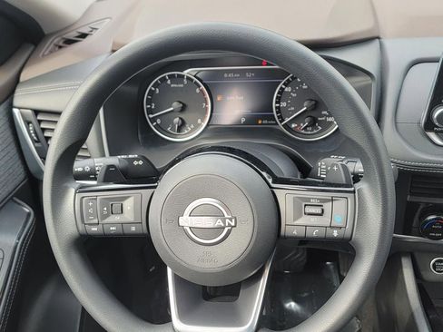 Certified 2023 Nissan Rogue SV image 18