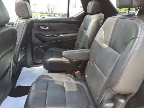 Used 2023 Chevrolet Traverse RS AWD/4WD image 13