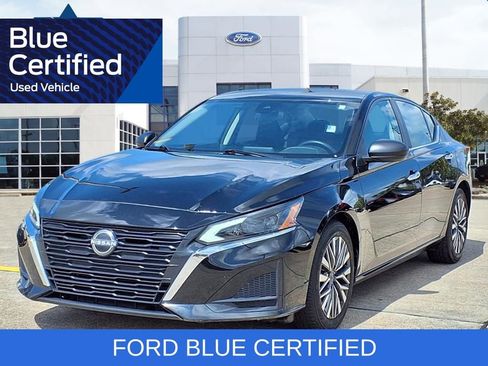 Used 2024 Nissan Altima 2.5 SV FWD image 1
